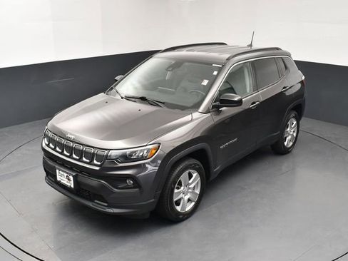 Used 2022 Jeep Compass Latitude w/ Convenience Group AWD/4WD image 18