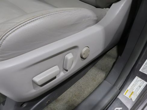 Used 2015 Toyota Sienna XLE AWD/4WD image 12