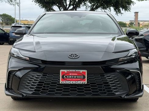 Certified 2025 Toyota Camry SE w/ Convenience Package image 8