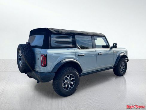 Used 2024 Ford Bronco Badlands AWD/4WD image 4