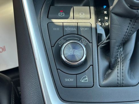Used 2023 Toyota RAV4 Limited AWD/4WD image 29