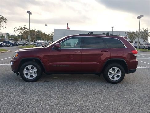 Used 2017 Jeep Grand Cherokee Laredo image 7