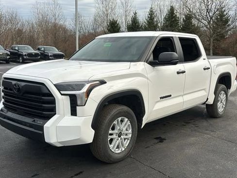 New 2026 Toyota Tundra SR5 image 3