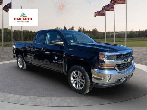 Used 2017 Chevrolet Silverado 1500 LT w/ All Star Edition image 3