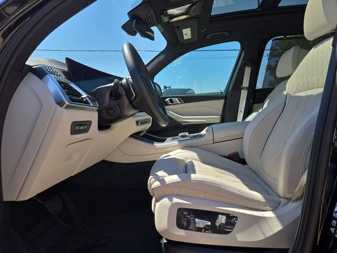 Certified 2026 BMW X5 xDrive40i w/ Executive Package AWD/4WD image 16