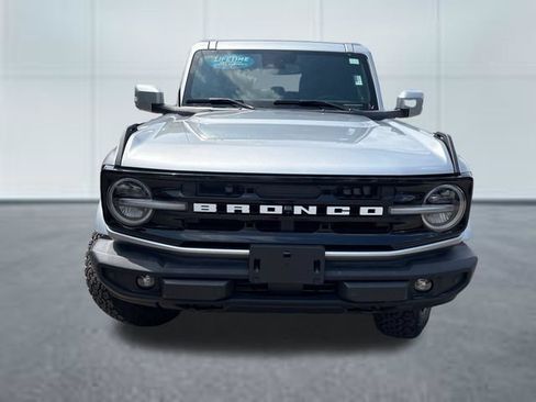 Used 2024 Ford Bronco Outer Banks AWD/4WD image 6