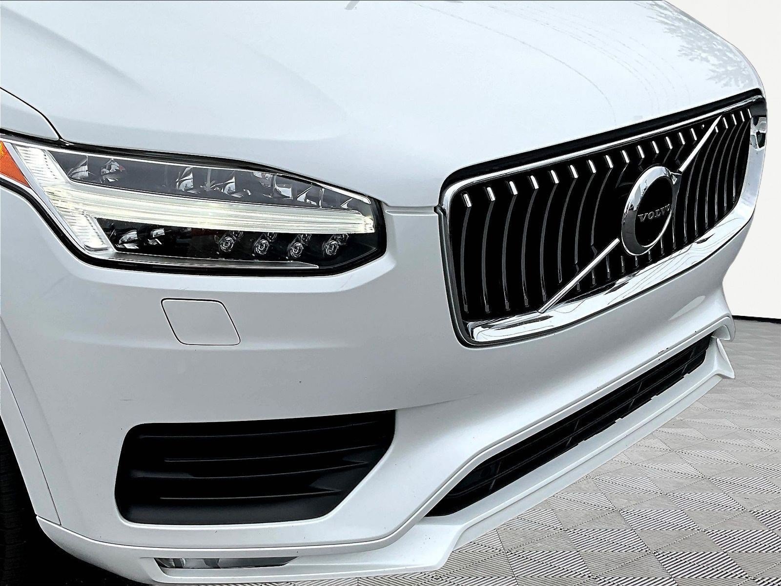 Used 2022 Volvo XC90 T5 Momentum AWD/4WD image 34