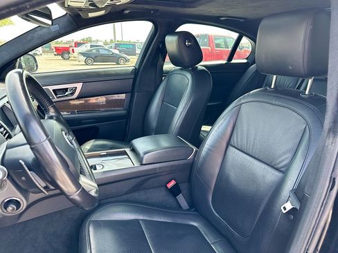 Used 2011 Jaguar XF Supercharged image 8