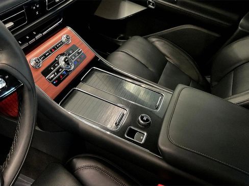 Used 2024 Lincoln Aviator Reserve w/ Equipment Group 201A image 15