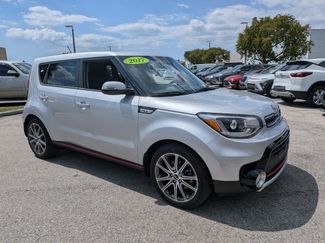 Used 2017 Kia Soul ! w/ Tech Package video 1