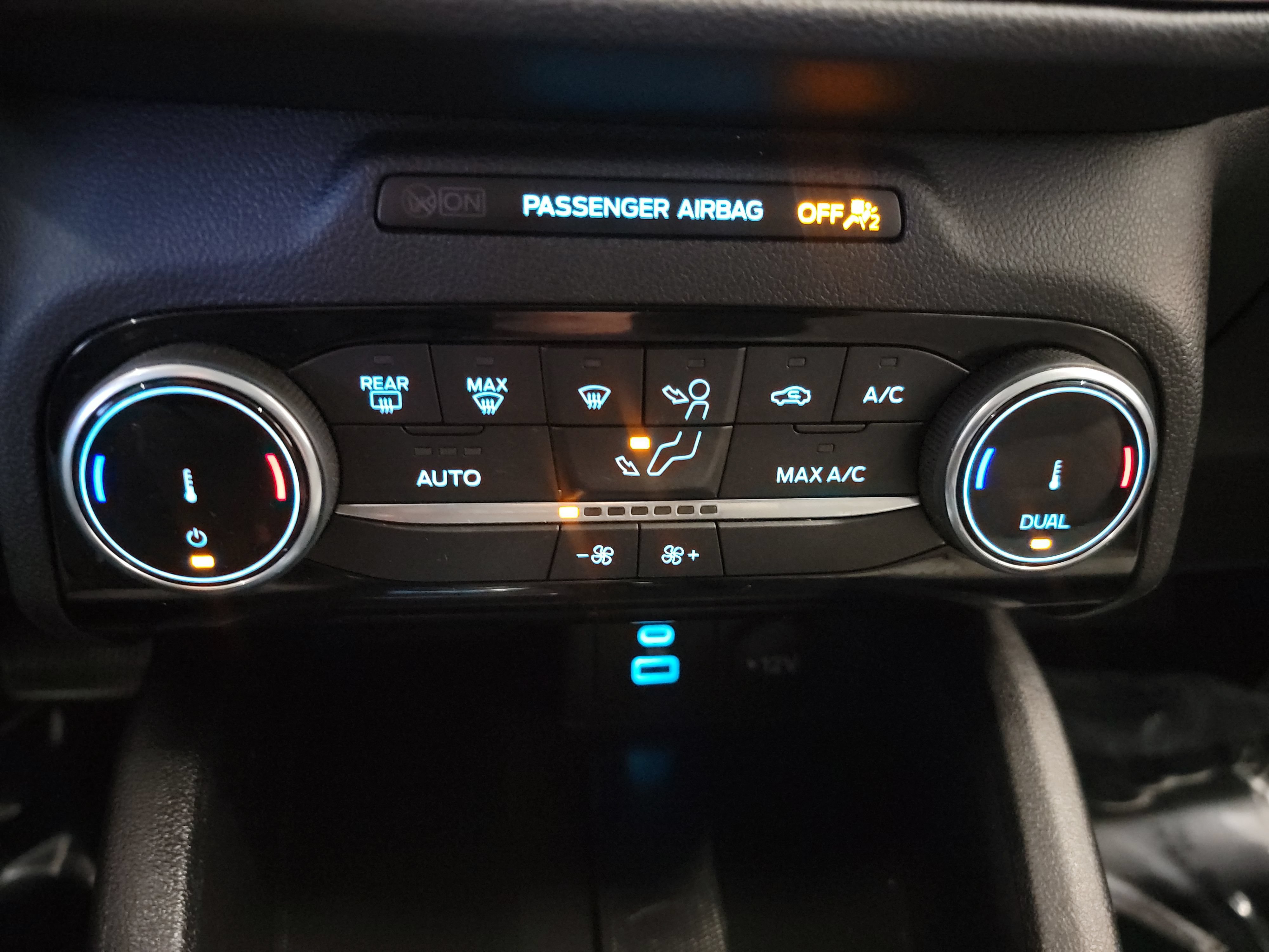 Used 2022 Ford Escape SE w/ Convenience Package FWD image 21