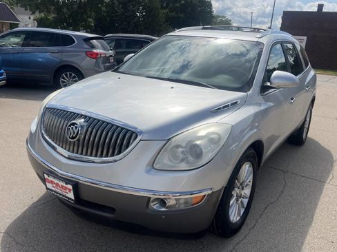 Used 2009 Buick Enclave CXL image 8