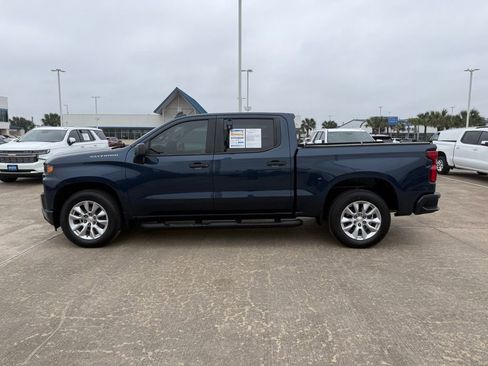 Used 2020 Chevrolet Silverado 1500 Custom w/ Custom Value Package image 16