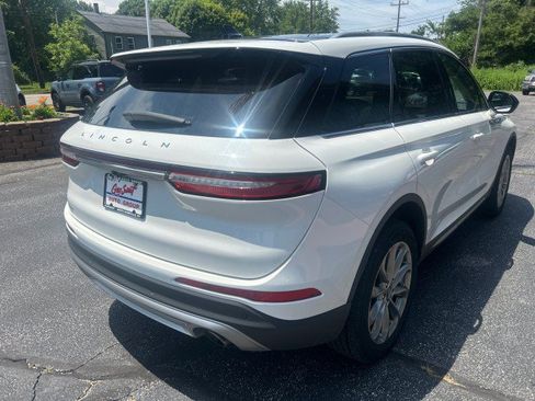 Used 2022 Lincoln Corsair AWD w/ Premium Package image 6
