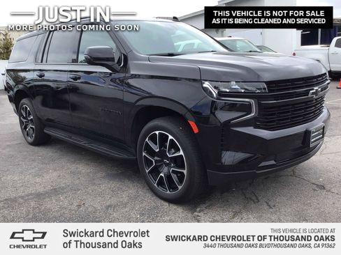 Used 2024 Chevrolet Suburban RST w/ Luxury Package image 1