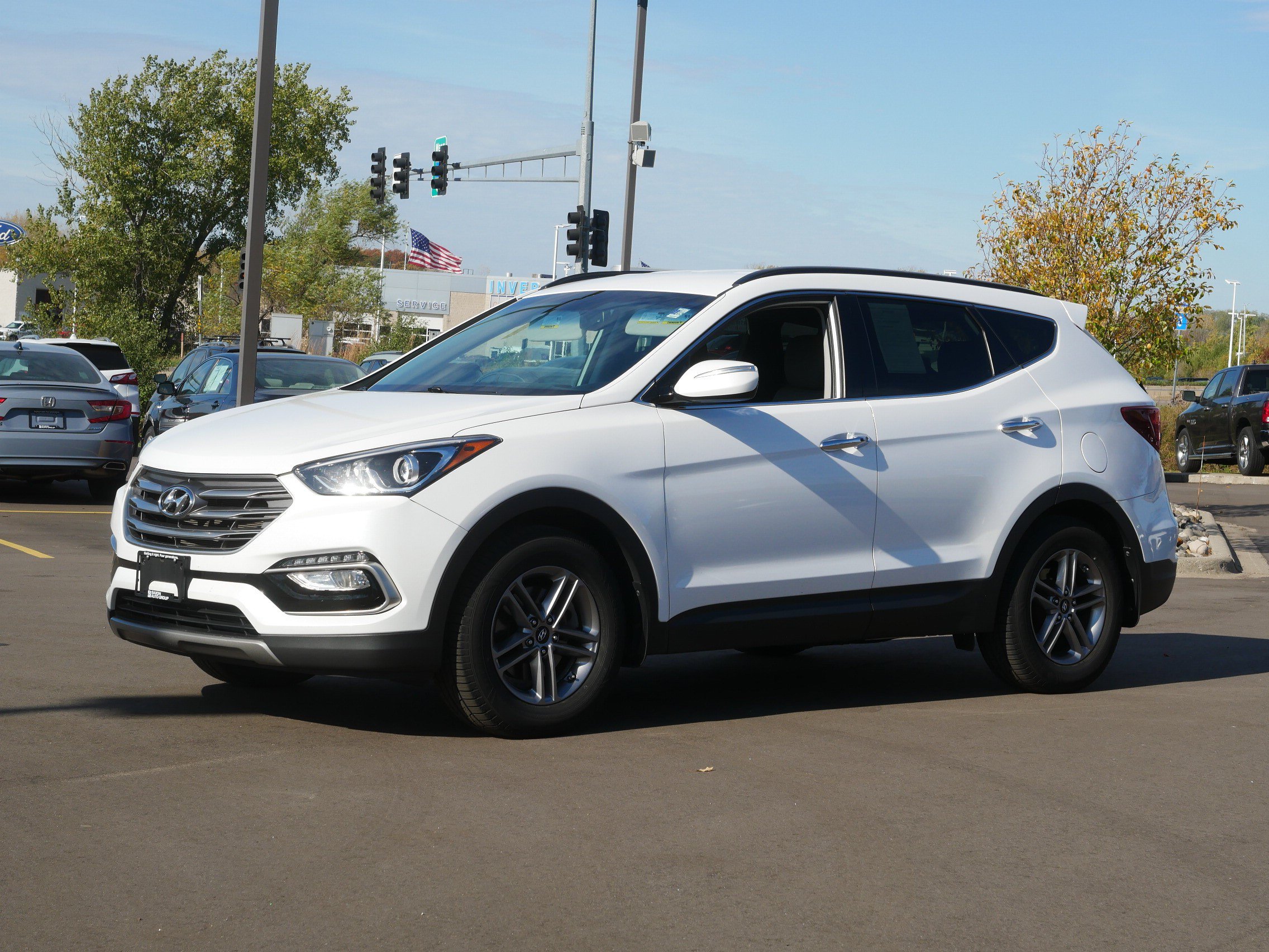 Used 2017 Hyundai Santa Fe Sport AWD/4WD image 2