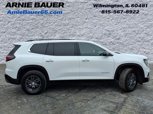 Used 2025 GMC Acadia Elevation image 4