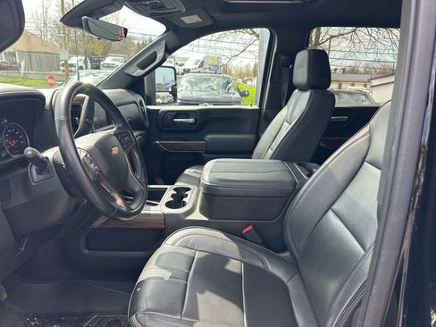 Used 2023 Chevrolet Silverado 3500 High Country w/ Technology Package image 9