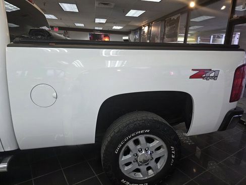 Used 2014 Chevrolet Silverado 2500 LTZ image 14