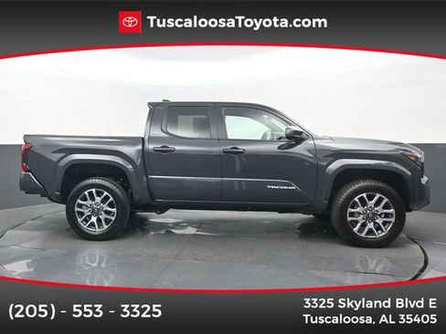 Used 2025 Toyota Tacoma SR5 AWD/4WD image 1