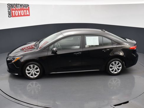 Used 2025 Toyota Corolla LE FWD image 17