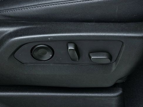 Used 2021 Chevrolet Tahoe LT image 29