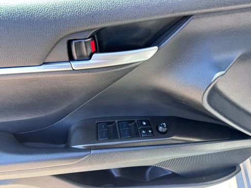 Used 2024 Toyota Camry LE image 10