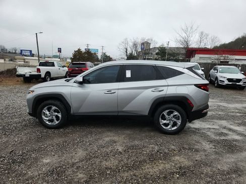 Used 2022 Hyundai Tucson SE image 2