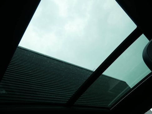 New 2025 Porsche Cayenne image 26