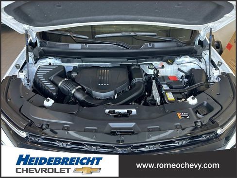 Used 2024 Chevrolet Traverse RS w/ LPO, Floor Liner Package AWD/4WD image 9