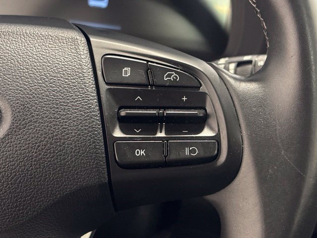 Used 2025 Hyundai Venue SEL FWD image 15