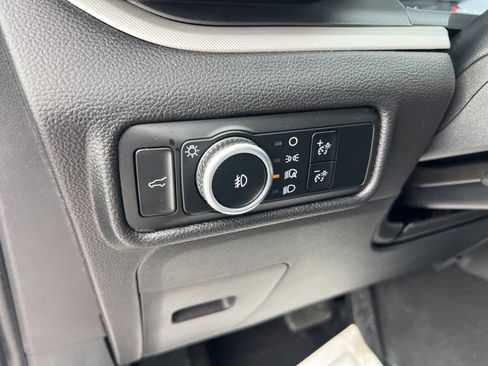 Certified 2023 Ford Explorer XLT w/ Equipment Group 202A image 8