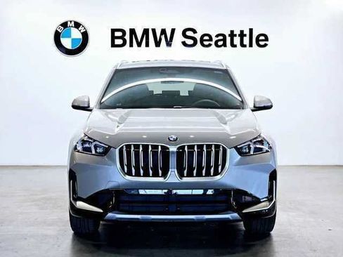 Used 2025 BMW X1 xDrive28i w/ Convenience Package AWD/4WD image 6