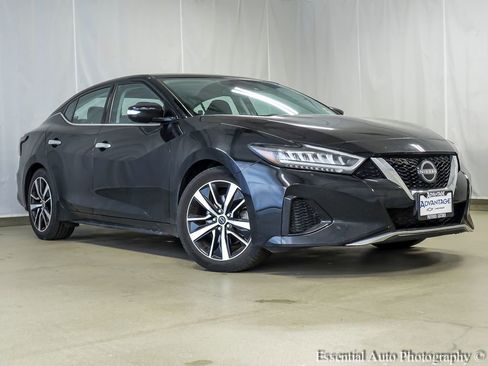 Used 2023 Nissan Maxima SV w/ Floor Mat Group FWD image 2