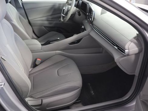 Certified 2026 Hyundai Elantra Sport FWD image 22