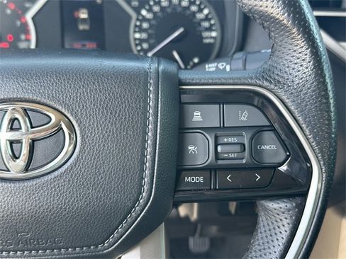 Used 2023 Toyota Tundra Limited image 14
