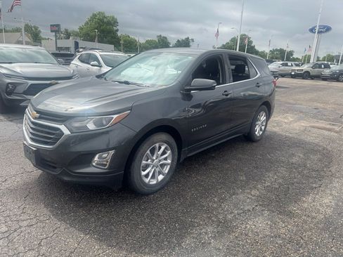 Used 2019 Chevrolet Equinox LT FWD image 1