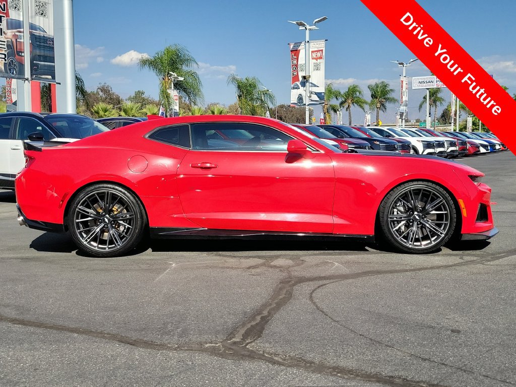 Used 2017 Chevrolet Camaro ZL1 RWD image 34