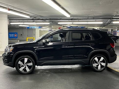Certified 2023 Volkswagen Taos S w/ Driver Assistance Package AWD/4WD image 31