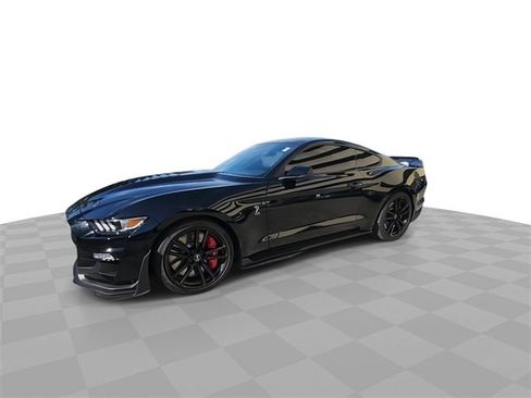 Used 2022 Ford Mustang Shelby GT500 w/ Technology Package image 4
