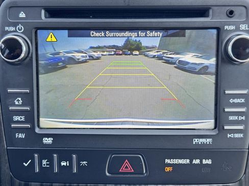 Used 2014 Chevrolet Traverse LT FWD image 50