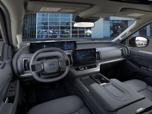 New 2026 Ford Expedition Active RWD image 9