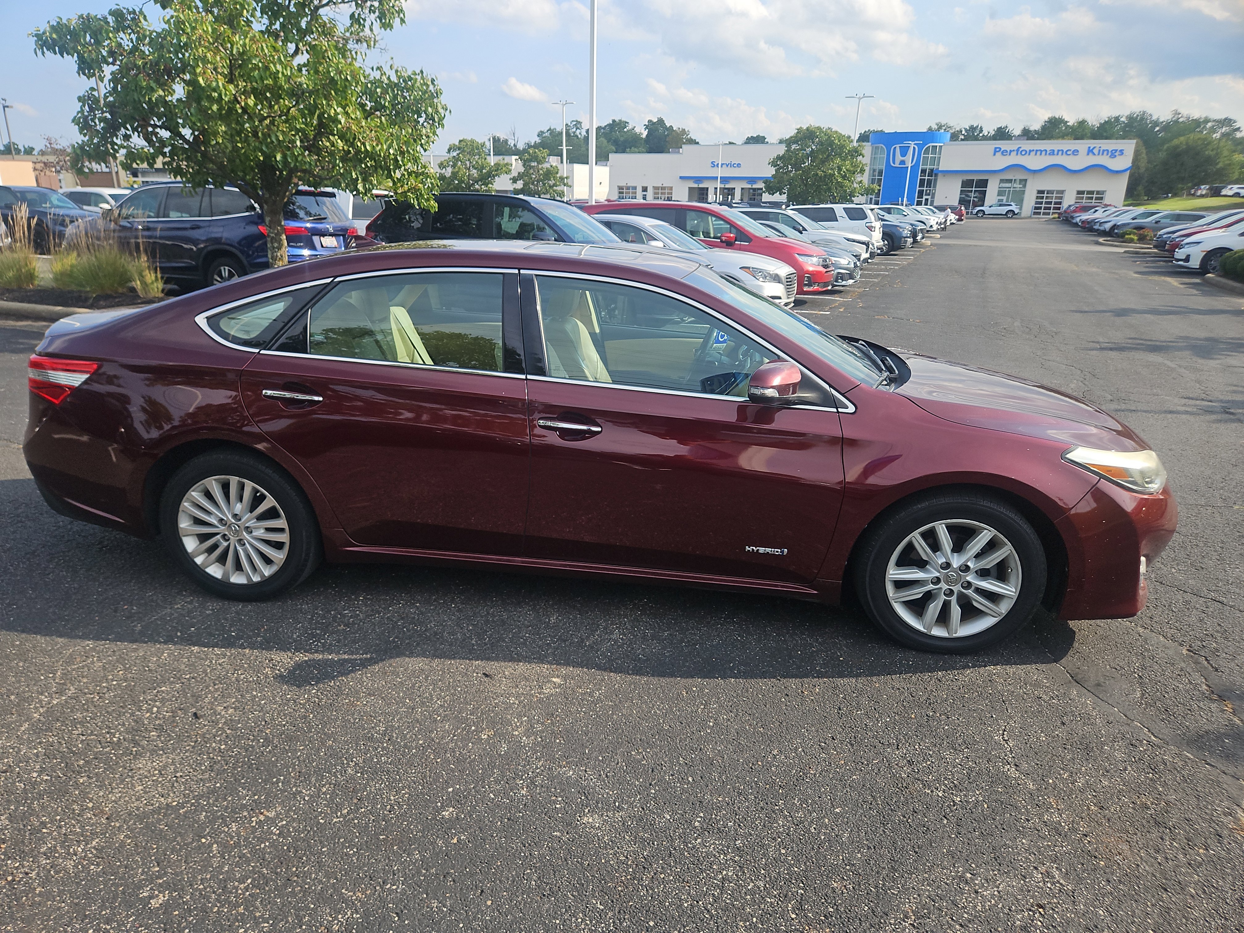 Used 2014 Toyota Avalon Limited FWD image 21