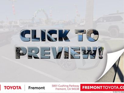 Used 2025 Nissan Sentra SV w/ Trunk Package
