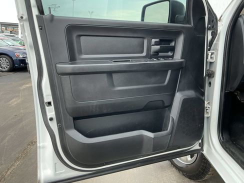 Used 2018 RAM 2500 Tradesman w/ Chrome Appearance Group AWD/4WD image 10