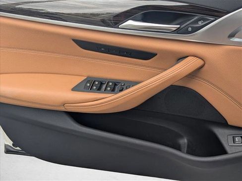 Used 2020 BMW 530i w/ Convenience Package image 10