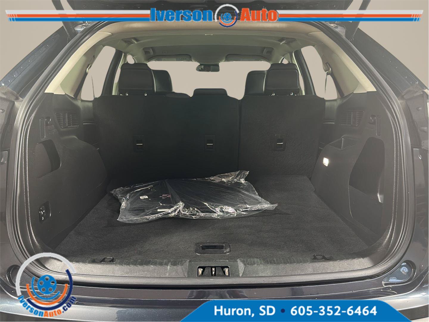 Used 2024 Ford Edge SEL w/ Convenience Package AWD/4WD image 8
