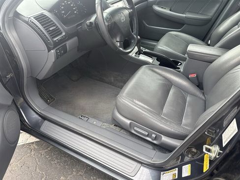 Used 2006 Honda Accord EX image 16