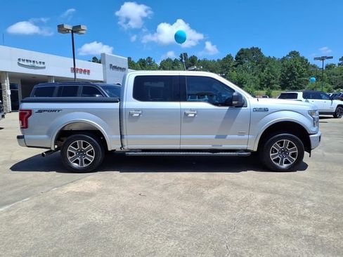 Used 2017 Ford F150 XLT w/ Equipment Group 302A Luxury RWD image 2