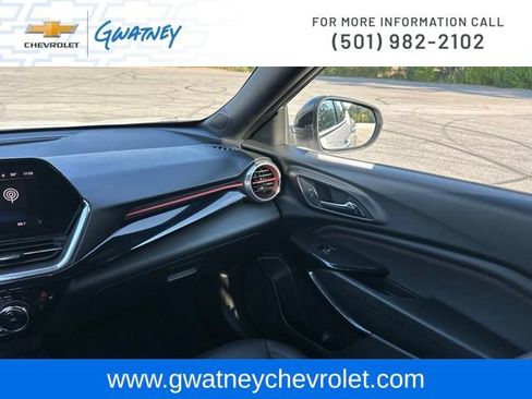 Used 2024 Chevrolet Trax RS w/ Driver Confidence Package FWD image 24